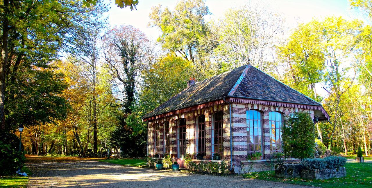 Chateau De Montabert Montaulin 外观 照片