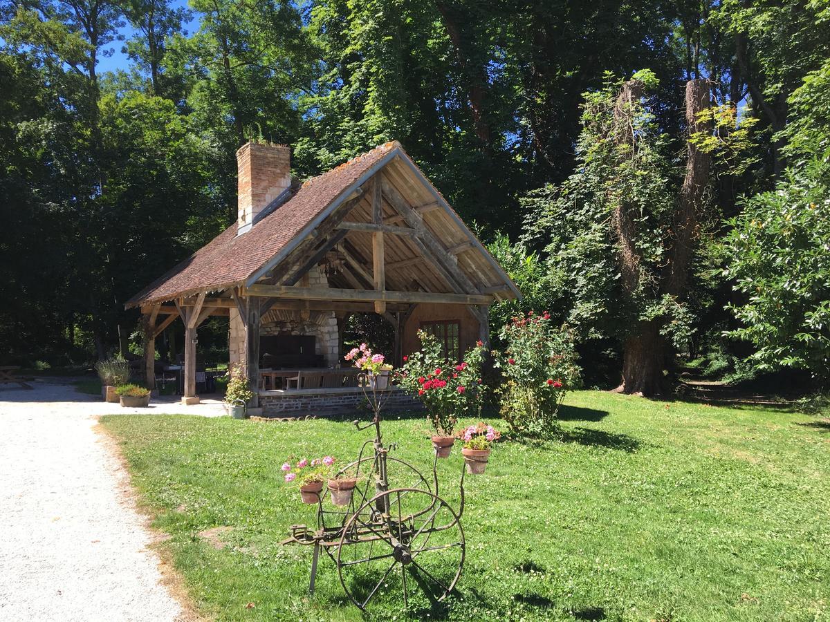 Chateau De Montabert Montaulin 外观 照片