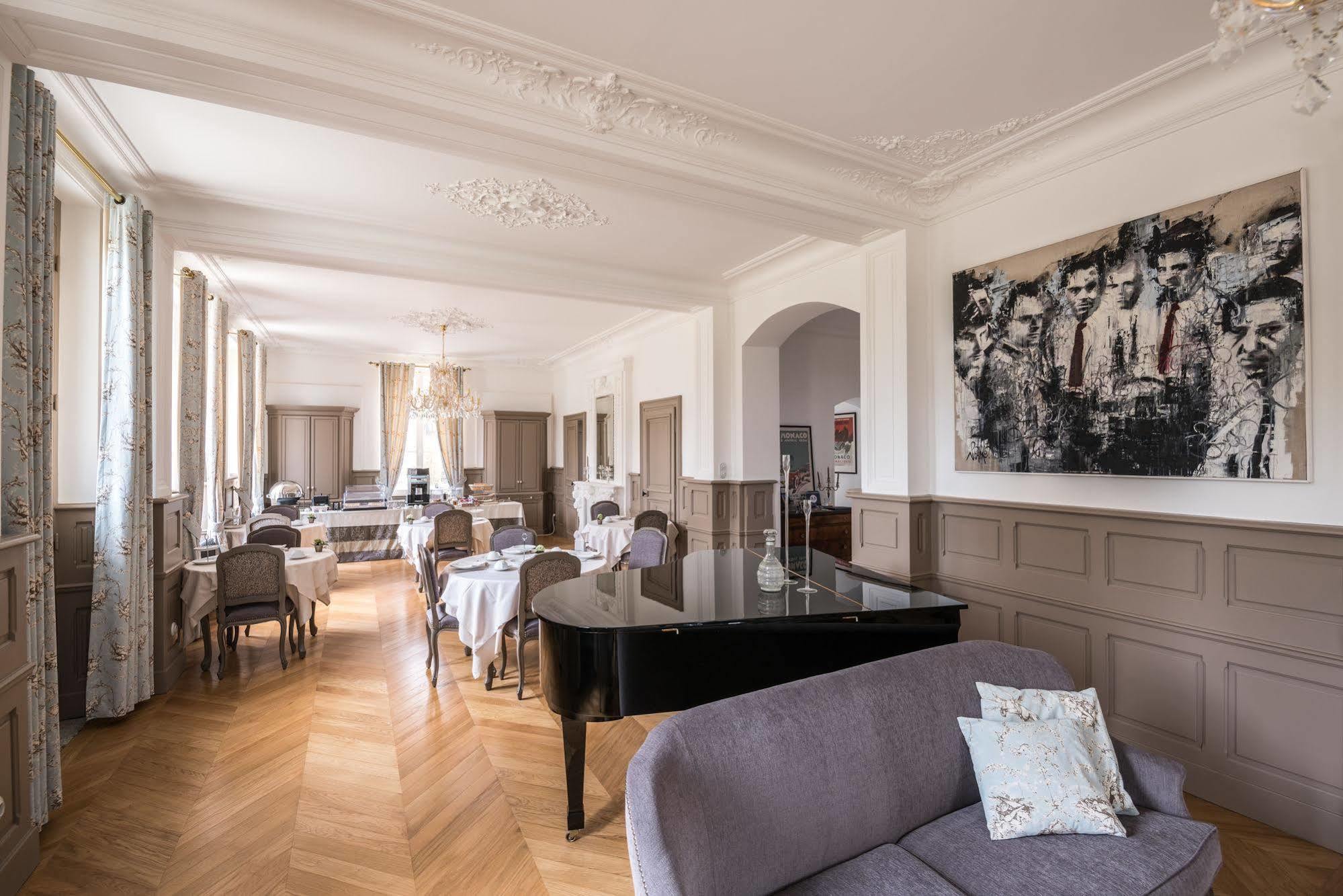 Chateau De Montabert Montaulin 外观 照片